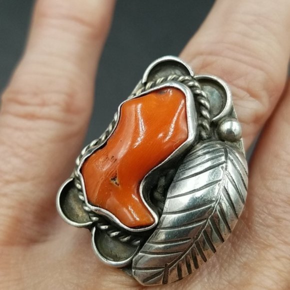 Vintage Navajo Sterling Branch Coral Ring - Picture 3 of 6
